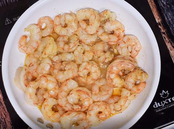 Fresh Shrimp Salad - Step 1